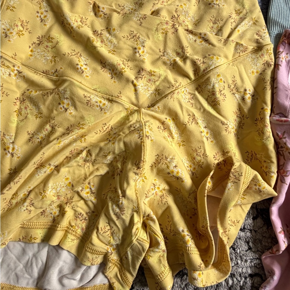 Aerie leggings and biker shorts - Picture 13 of 14